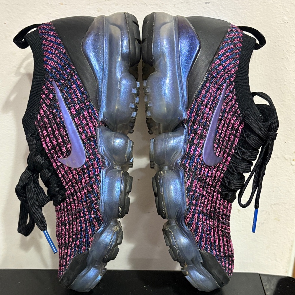 Nike Air Women's Sneakers - Black and Pink